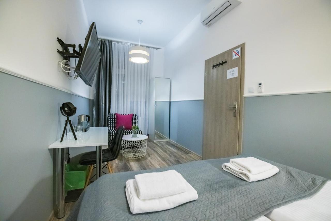 Leo Apartments Main Square Краков Экстерьер фото