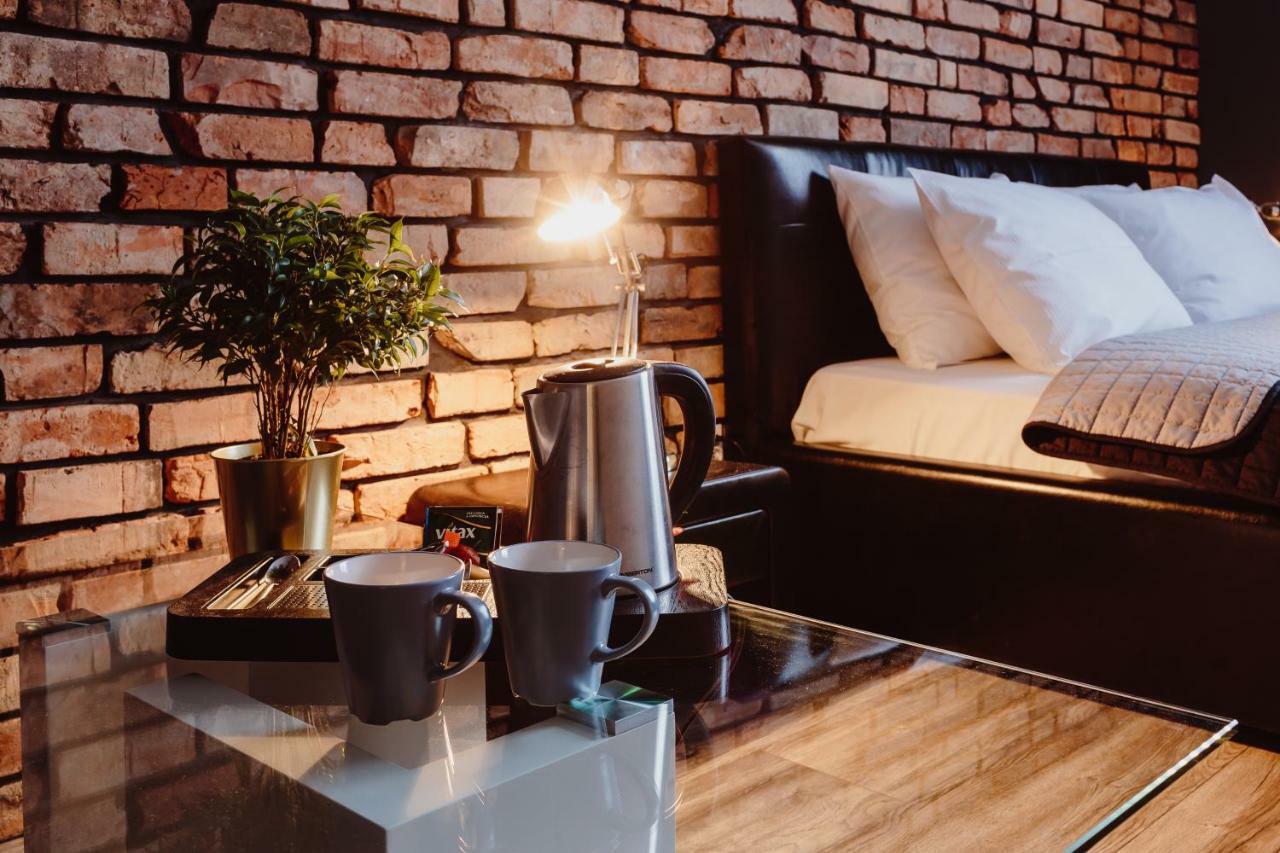 Leo Apartments Main Square Краков Экстерьер фото