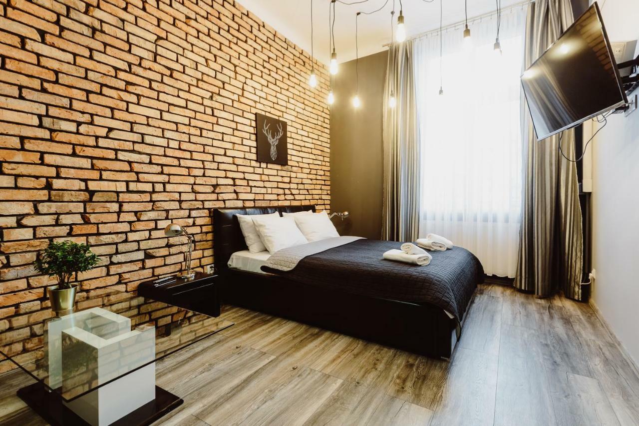 Leo Apartments Main Square Краков Экстерьер фото